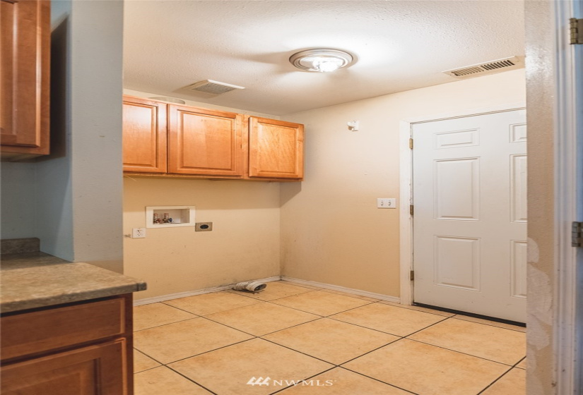1146 A, Ephrata, Washington 98823, 3 Bedrooms Bedrooms, ,2 BathroomsBathrooms,Residential,For Sale,A,NWM1858250