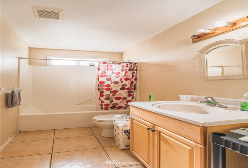 1146 A, Ephrata, Washington 98823, 3 Bedrooms Bedrooms, ,2 BathroomsBathrooms,Residential,For Sale,A,NWM1858250