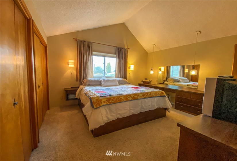 911 Armstrong, Wilbur, Washington 99185, 3 Bedrooms Bedrooms, ,2 BathroomsBathrooms,Residential,For Sale,Armstrong,NWM1857456