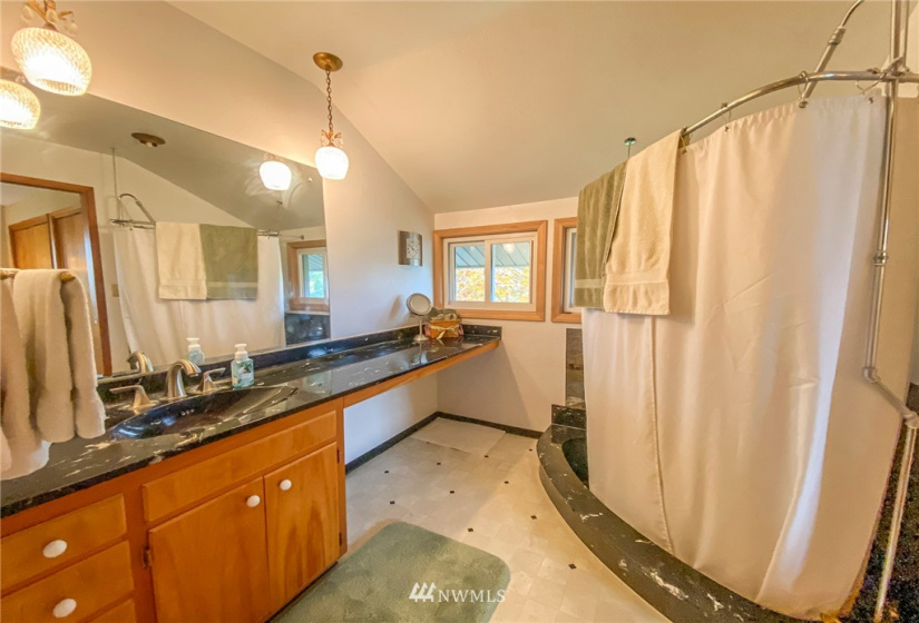 911 Armstrong, Wilbur, Washington 99185, 3 Bedrooms Bedrooms, ,2 BathroomsBathrooms,Residential,For Sale,Armstrong,NWM1857456