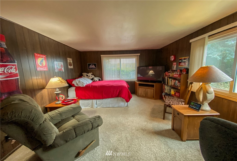 911 Armstrong, Wilbur, Washington 99185, 3 Bedrooms Bedrooms, ,2 BathroomsBathrooms,Residential,For Sale,Armstrong,NWM1857456