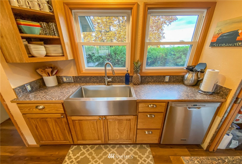 911 Armstrong, Wilbur, Washington 99185, 3 Bedrooms Bedrooms, ,2 BathroomsBathrooms,Residential,For Sale,Armstrong,NWM1857456