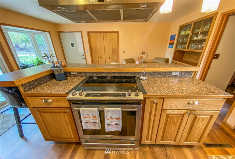 911 Armstrong, Wilbur, Washington 99185, 3 Bedrooms Bedrooms, ,2 BathroomsBathrooms,Residential,For Sale,Armstrong,NWM1857456