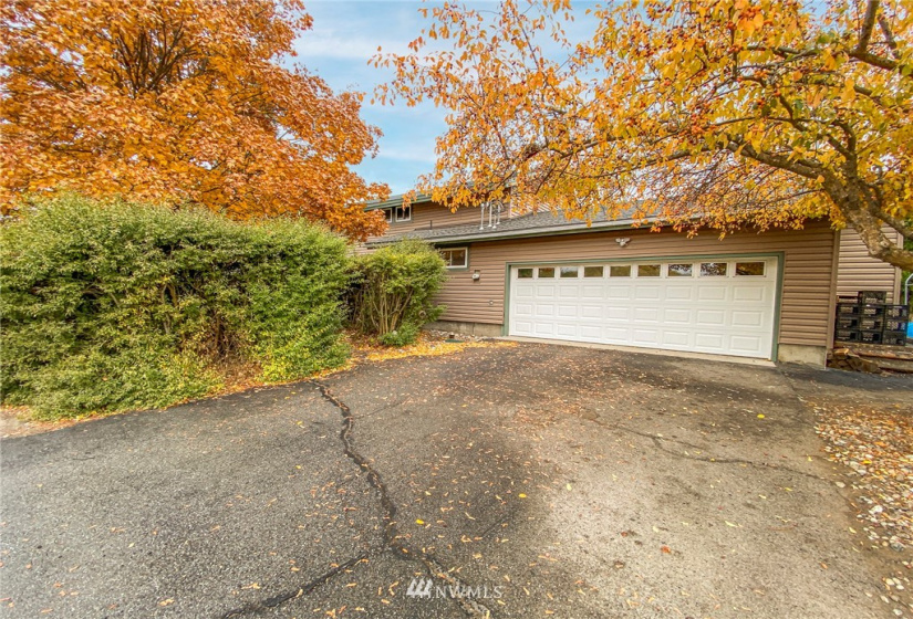 911 Armstrong, Wilbur, Washington 99185, 3 Bedrooms Bedrooms, ,2 BathroomsBathrooms,Residential,For Sale,Armstrong,NWM1857456