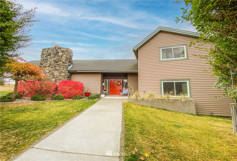 911 Armstrong, Wilbur, Washington 99185, 3 Bedrooms Bedrooms, ,2 BathroomsBathrooms,Residential,For Sale,Armstrong,NWM1857456