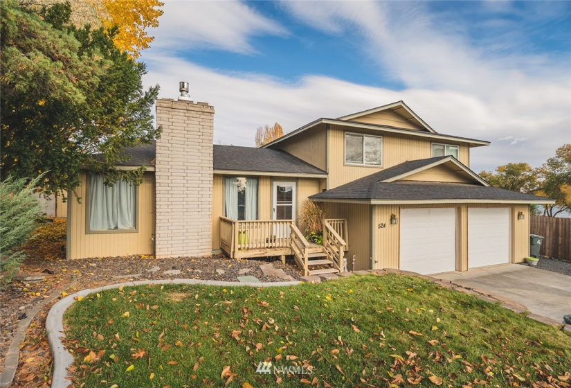 524 Edgewater, Moses Lake, Washington 98837, 3 Bedrooms Bedrooms, ,2 BathroomsBathrooms,Residential,For Sale,Edgewater,NWM1859310