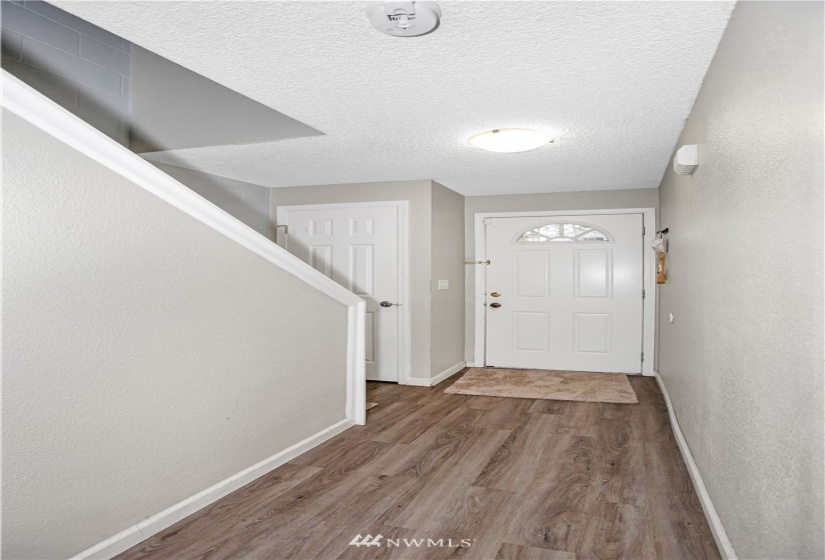 13055 Pacific, Lakewood, Washington 98499, 2 Bedrooms Bedrooms, ,1 BathroomBathrooms,Residential,For Sale,Pacific,NWM1858998