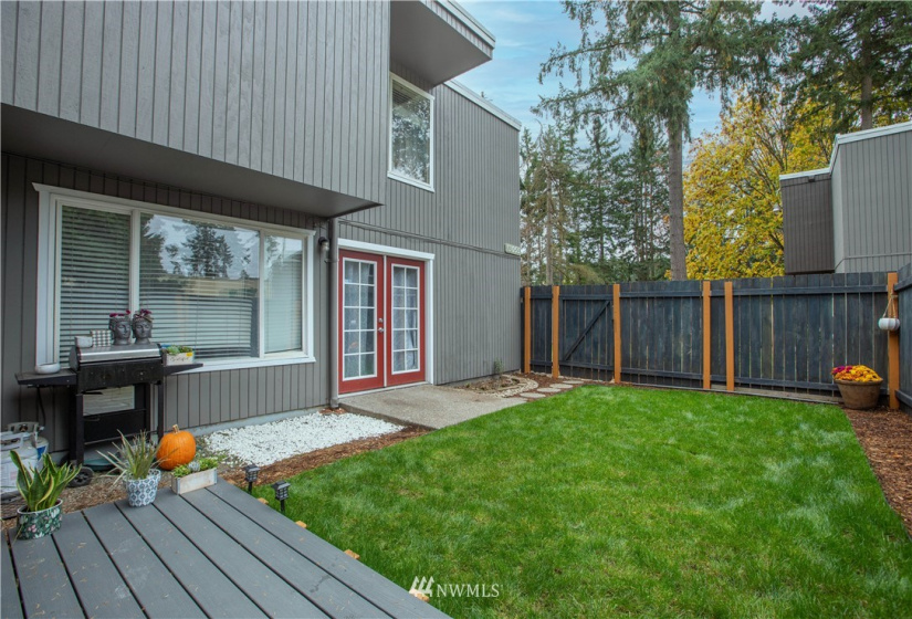 13055 Pacific, Lakewood, Washington 98499, 2 Bedrooms Bedrooms, ,1 BathroomBathrooms,Residential,For Sale,Pacific,NWM1858998