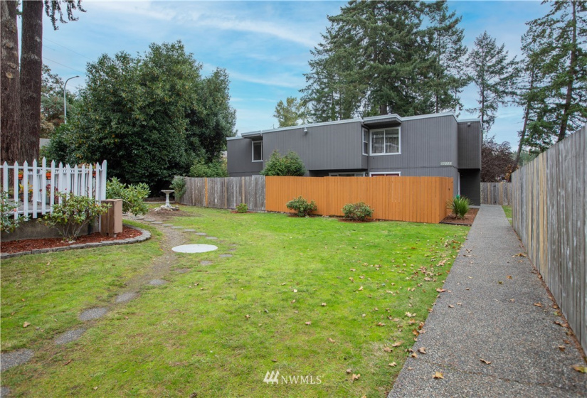 13055 Pacific, Lakewood, Washington 98499, 2 Bedrooms Bedrooms, ,1 BathroomBathrooms,Residential,For Sale,Pacific,NWM1858998