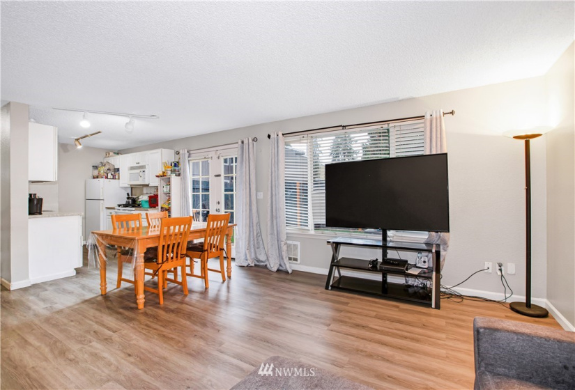 13055 Pacific, Lakewood, Washington 98499, 2 Bedrooms Bedrooms, ,1 BathroomBathrooms,Residential,For Sale,Pacific,NWM1858998