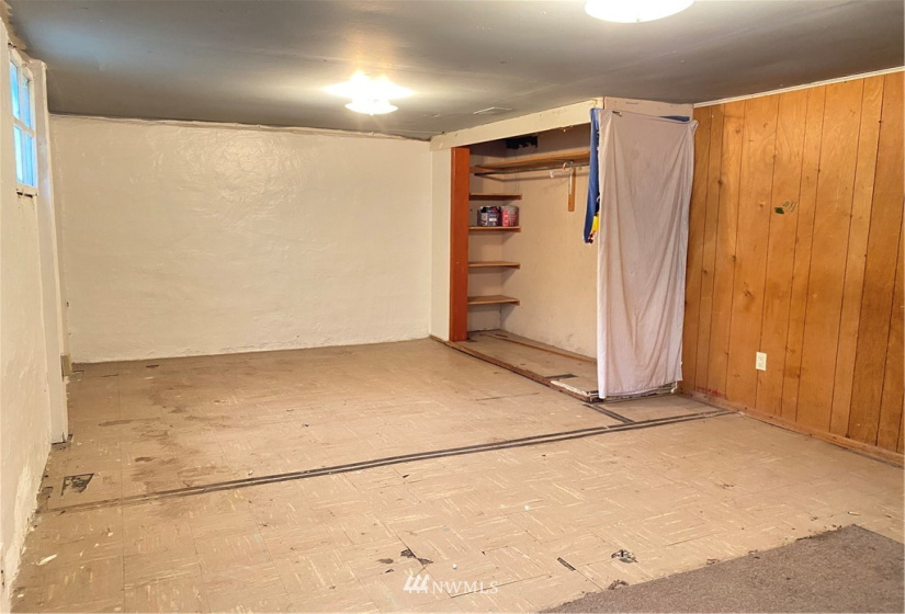 326 6th, College Place, Washington 99362, 4 Bedrooms Bedrooms, ,2 BathroomsBathrooms,Residential,For Sale,6th,NWM1859592