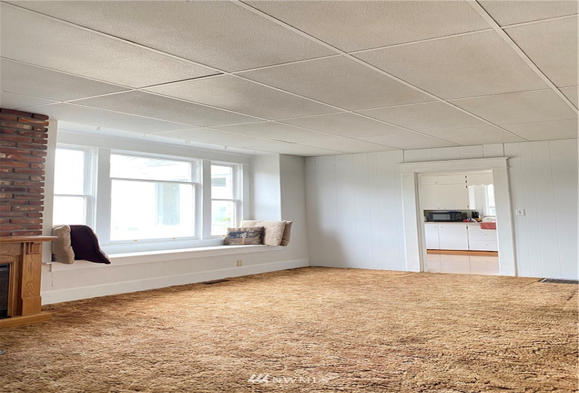 326 6th, College Place, Washington 99362, 4 Bedrooms Bedrooms, ,2 BathroomsBathrooms,Residential,For Sale,6th,NWM1859592
