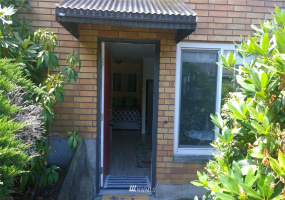 4451 Woodland Park, Seattle, Washington 98103, ,1 BathroomBathrooms,Residential,For Sale,Park Ave North Condos,Woodland Park,NWM1859785