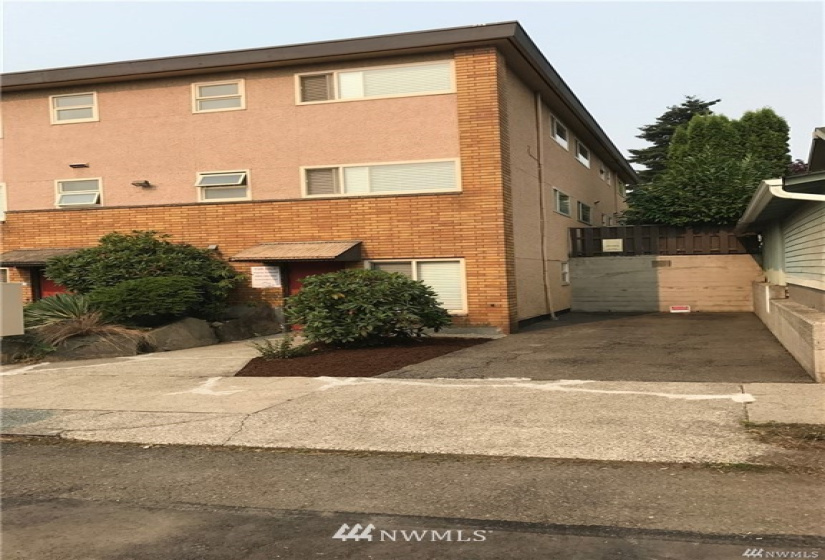 4451 Woodland Park, Seattle, Washington 98103, ,1 BathroomBathrooms,Residential,For Sale,Park Ave North Condos,Woodland Park,NWM1859785