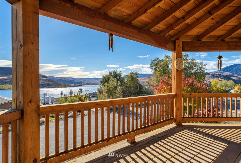100 Pryor, Pateros, Washington 98846, 3 Bedrooms Bedrooms, ,1 BathroomBathrooms,Residential,For Sale,Rio Terrace,Pryor,NWM1852169
