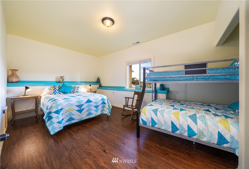 100 Pryor, Pateros, Washington 98846, 3 Bedrooms Bedrooms, ,1 BathroomBathrooms,Residential,For Sale,Rio Terrace,Pryor,NWM1852169
