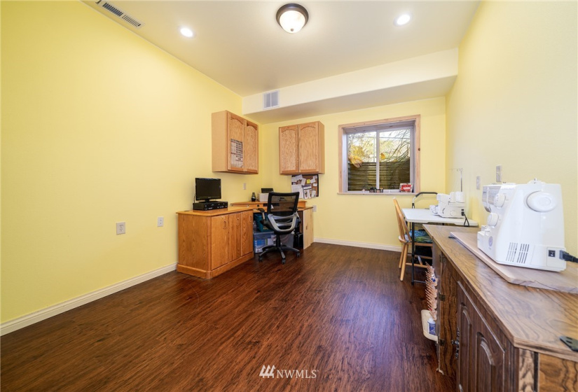 100 Pryor, Pateros, Washington 98846, 3 Bedrooms Bedrooms, ,1 BathroomBathrooms,Residential,For Sale,Rio Terrace,Pryor,NWM1852169