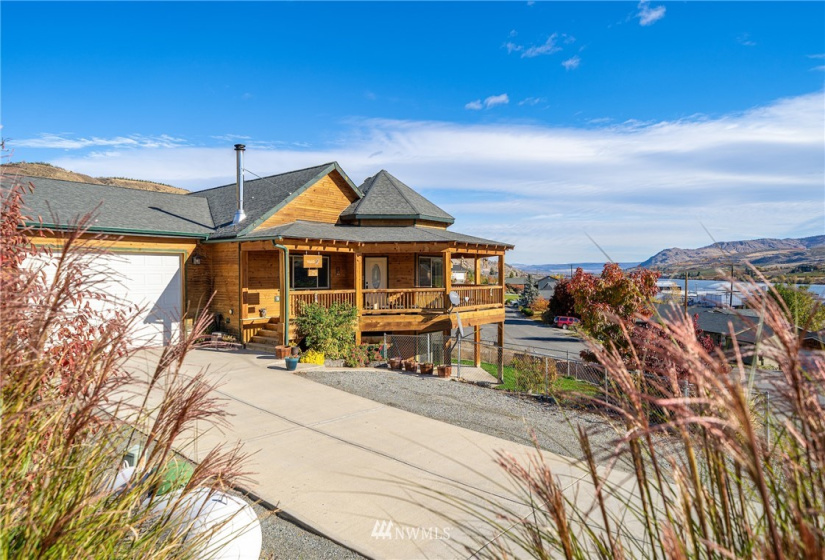 100 Pryor, Pateros, Washington 98846, 3 Bedrooms Bedrooms, ,1 BathroomBathrooms,Residential,For Sale,Rio Terrace,Pryor,NWM1852169