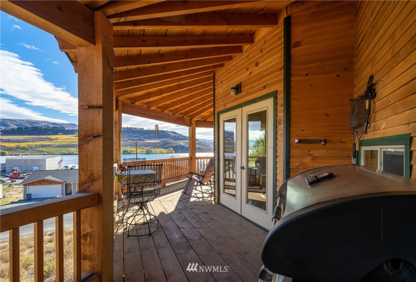 100 Pryor, Pateros, Washington 98846, 3 Bedrooms Bedrooms, ,1 BathroomBathrooms,Residential,For Sale,Rio Terrace,Pryor,NWM1852169