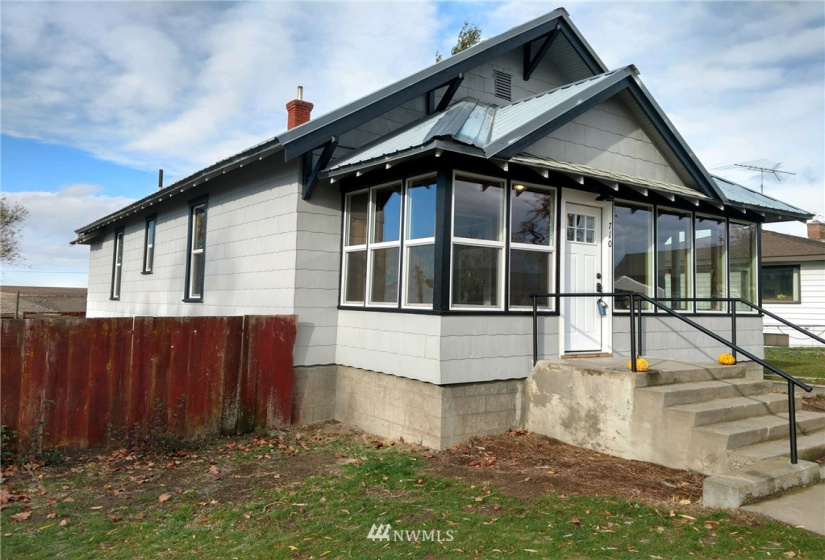 710 Main, Ritzville, Washington 99169, 4 Bedrooms Bedrooms, ,1 BathroomBathrooms,Residential,For Sale,GREENE & PROUTYS 1ST,Main,NWM1859921