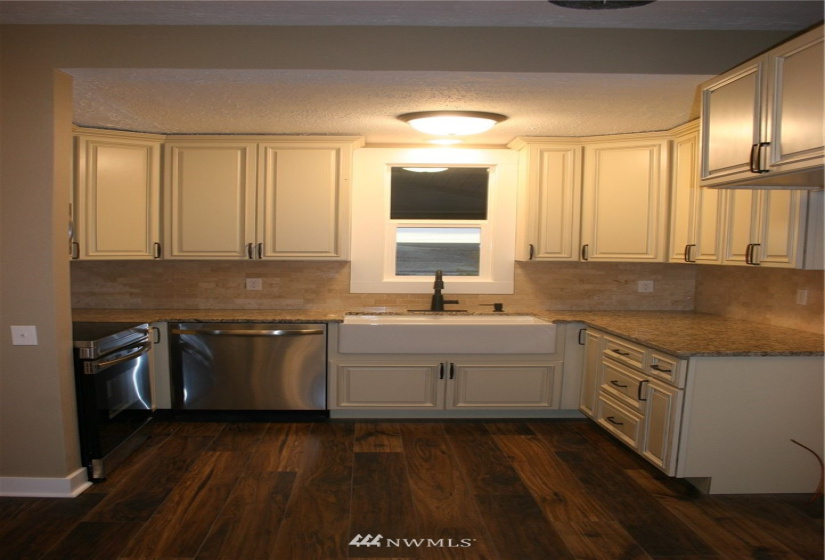 710 Main, Ritzville, Washington 99169, 4 Bedrooms Bedrooms, ,1 BathroomBathrooms,Residential,For Sale,GREENE & PROUTYS 1ST,Main,NWM1859921