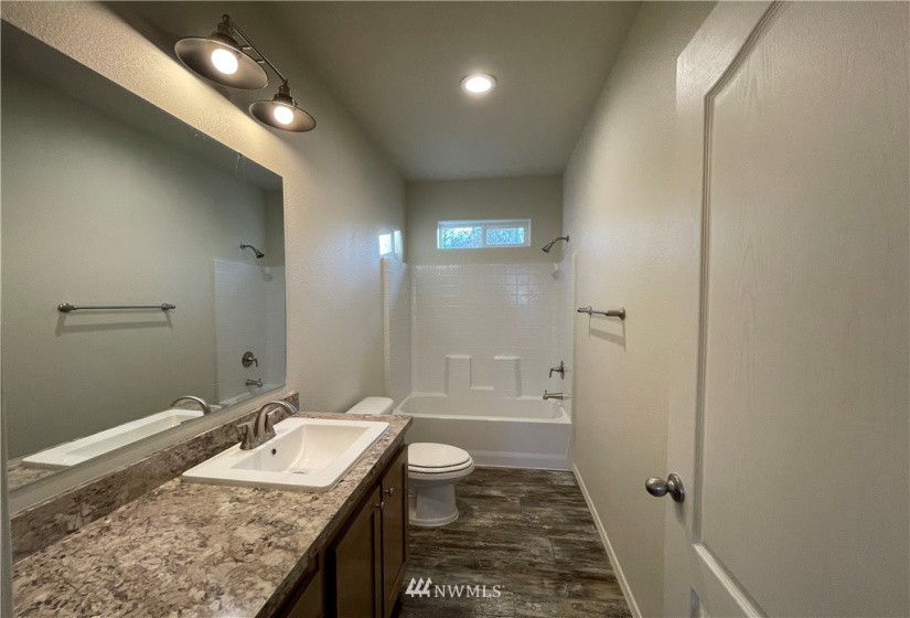 2411 Grandview, Ferndale, Washington 98248, 2 Bedrooms Bedrooms, ,2 BathroomsBathrooms,Manufactured In Park,For Sale,Grandview,NWM1859942