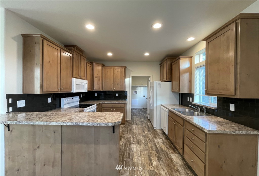 2411 Grandview, Ferndale, Washington 98248, 2 Bedrooms Bedrooms, ,2 BathroomsBathrooms,Manufactured In Park,For Sale,Grandview,NWM1859942