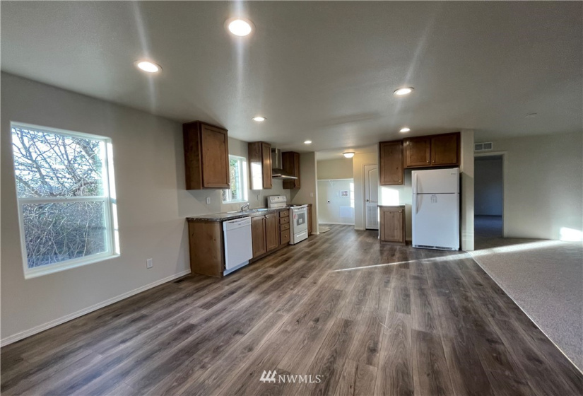 2411 Grandview, Ferndale, Washington 98248, 3 Bedrooms Bedrooms, ,2 BathroomsBathrooms,Manufactured In Park,For Sale,Grandview,NWM1860089