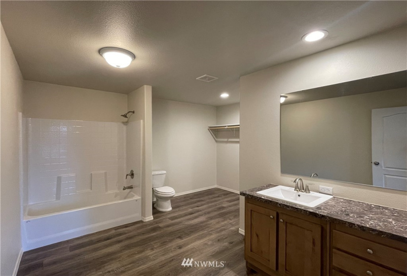 2411 Grandview, Ferndale, Washington 98248, 3 Bedrooms Bedrooms, ,2 BathroomsBathrooms,Manufactured In Park,For Sale,Grandview,NWM1860089
