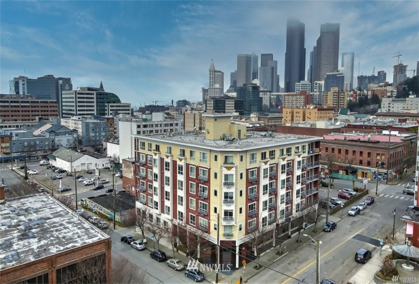 668 Lane Street, Seattle, Washington 98104, 1 Bedroom Bedrooms, ,1 BathroomBathrooms,Residential Lease,For Rent,Lane Street,NWM1855421
