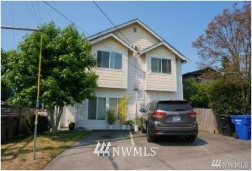 501 105th, Seattle, Washington 98133, ,Residential Income,For Sale,105th,NWM1860039