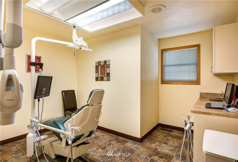7000 Guide Meridian, Lynden, Washington 98264, ,Commercial Sale,For Sale,Guide Meridian,NWM1859556