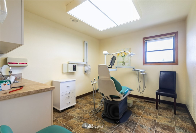 7000 Guide Meridian, Lynden, Washington 98264, ,Commercial Sale,For Sale,Guide Meridian,NWM1859556