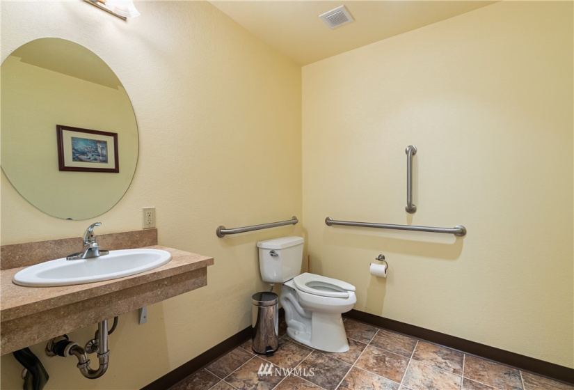 7000 Guide Meridian, Lynden, Washington 98264, ,Commercial Sale,For Sale,Guide Meridian,NWM1859556