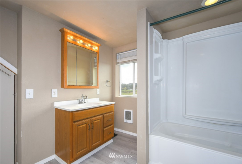 9131 Willow Grove, Longview, Washington 98632, 4 Bedrooms Bedrooms, ,2 BathroomsBathrooms,Residential,For Sale,Willow Grove,NWM1859737