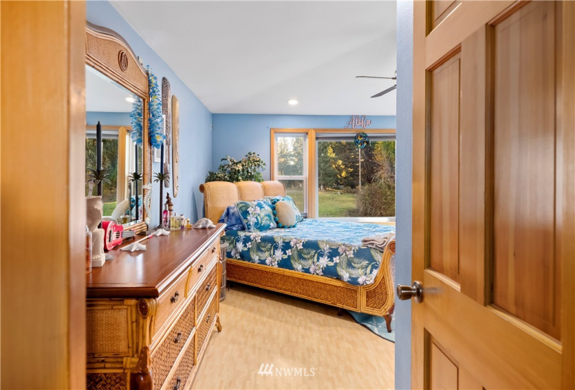 32512 10th, Roy, Washington 98580, 5 Bedrooms Bedrooms, ,2 BathroomsBathrooms,Residential,For Sale,10th,NWM1859990