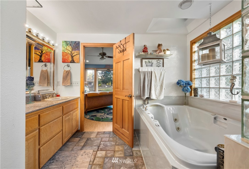 32512 10th, Roy, Washington 98580, 5 Bedrooms Bedrooms, ,2 BathroomsBathrooms,Residential,For Sale,10th,NWM1859990