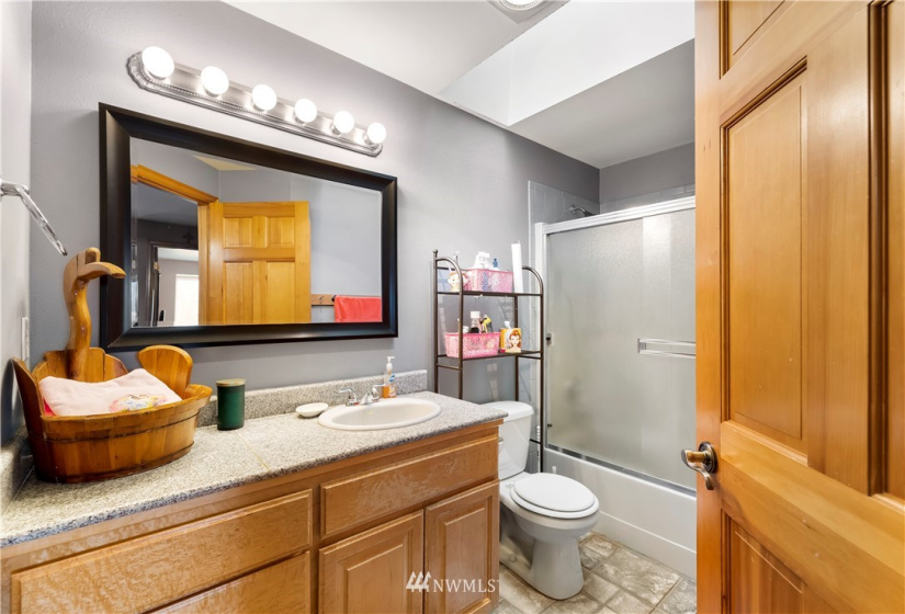 32512 10th, Roy, Washington 98580, 5 Bedrooms Bedrooms, ,2 BathroomsBathrooms,Residential,For Sale,10th,NWM1859990