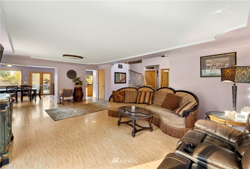 32512 10th, Roy, Washington 98580, 5 Bedrooms Bedrooms, ,2 BathroomsBathrooms,Residential,For Sale,10th,NWM1859990