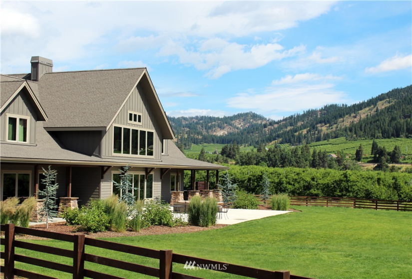8885 Stage Rd, Leavenworth, Washington 98826, 6 Bedrooms Bedrooms, ,1 BathroomBathrooms,Residential,For Sale,Stage Rd,NWM1859871