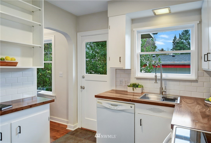 2648 86th, Seattle, Washington 98117, 5 Bedrooms Bedrooms, ,2 BathroomsBathrooms,Residential,For Sale,IMPERIAL HEIGHTS ADD TO BALLARD,86th,NWM1857663