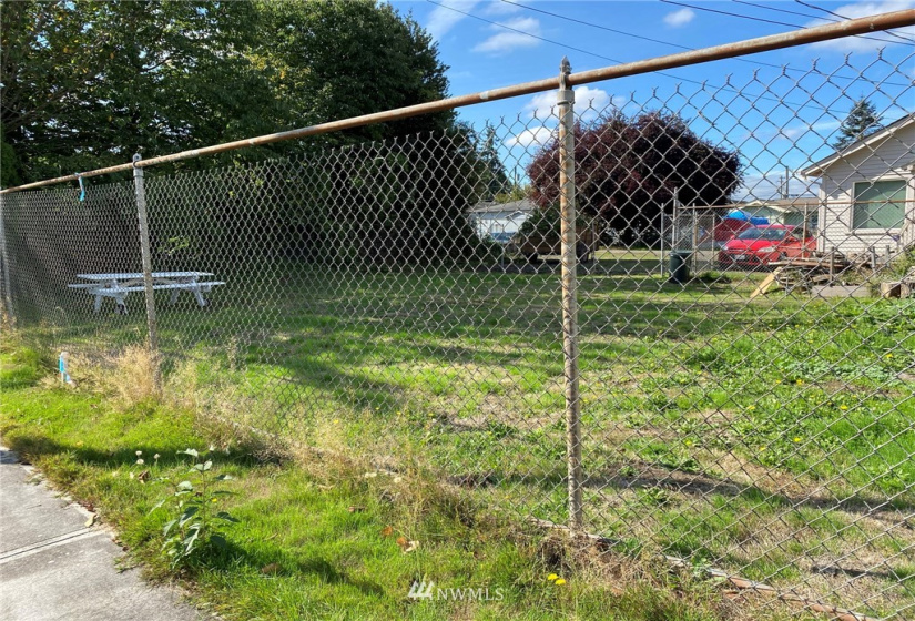 711 4th Ave, Kelso, Washington 98626, ,Land,For Sale,Rosedale,4th Ave,NWM1849388