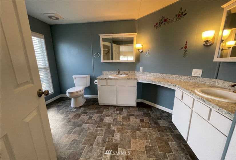 2101 324, Federal Way, Washington 98003, 2 Bedrooms Bedrooms, ,1 BathroomBathrooms,Residential,For Sale,324,NWM1860914