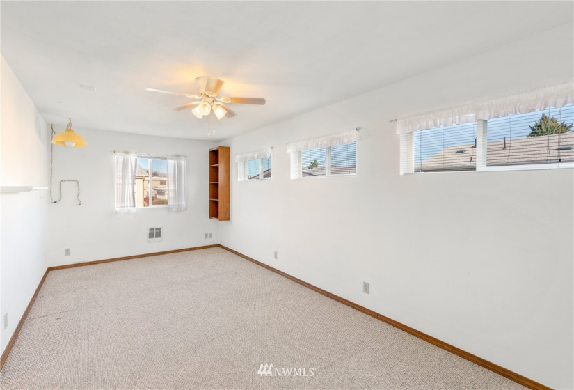1303 Enchantment, Wenatchee, Washington 98801, 3 Bedrooms Bedrooms, ,1 BathroomBathrooms,Residential,For Sale,Twin Peaks,Enchantment,NWM1860206