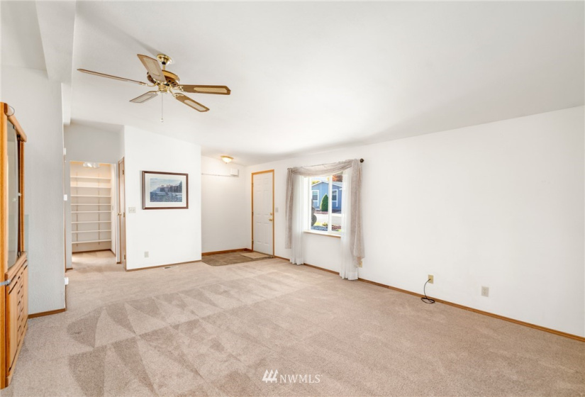 1303 Enchantment, Wenatchee, Washington 98801, 3 Bedrooms Bedrooms, ,1 BathroomBathrooms,Residential,For Sale,Twin Peaks,Enchantment,NWM1860206