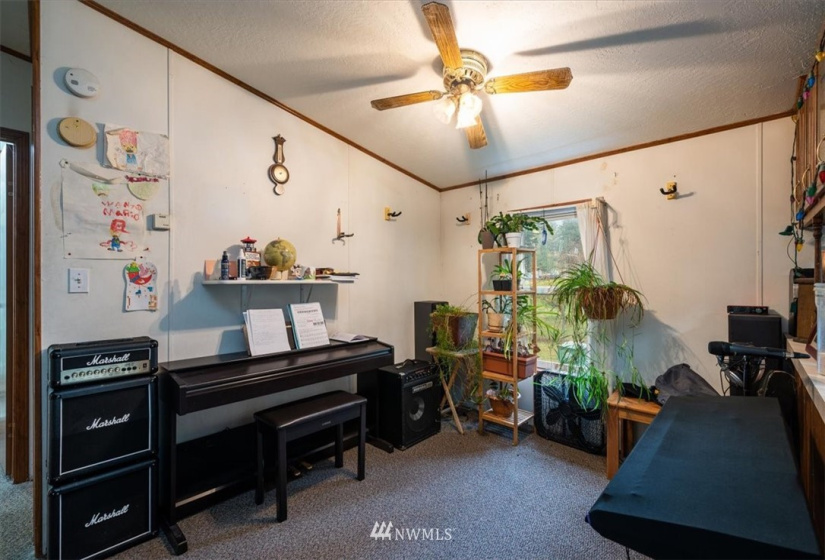 8396 Golden Valley, Maple Falls, Washington 98266, 3 Bedrooms Bedrooms, ,2 BathroomsBathrooms,Residential,For Sale,Golden Valley,NWM1858432