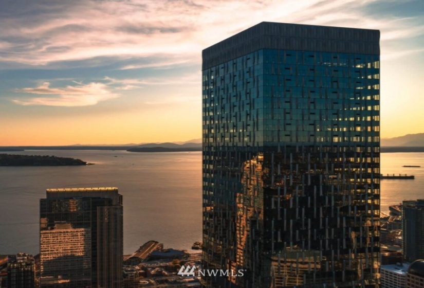 1340 4th, Seattle, Washington 98101, 2 Bedrooms Bedrooms, ,2 BathroomsBathrooms,Residential Lease,For Rent,4th,NWM1861192