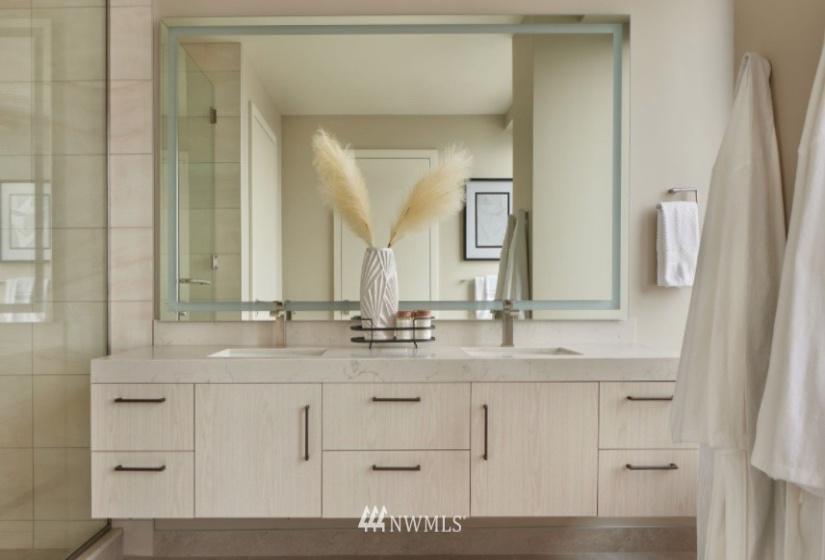 1340 4th, Seattle, Washington 98101, 3 Bedrooms Bedrooms, ,3 BathroomsBathrooms,Residential Lease,For Rent,4th,NWM1861197