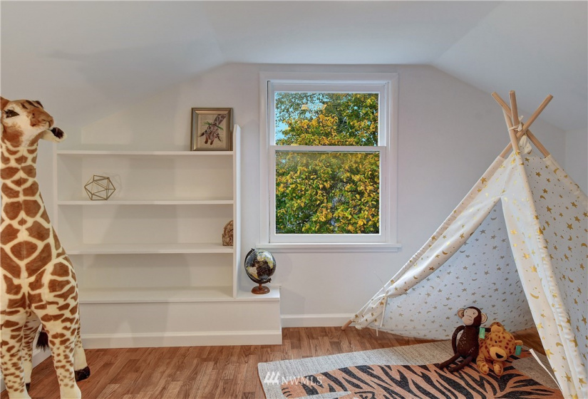 2648 1/2 86th, Seattle, Washington 98117, ,Residential Income,For Sale,IMPERIAL HEIGHTS ADD TO BALLARD,86th,NWM1861251