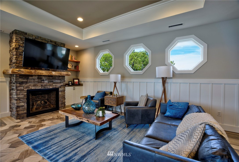 1350 Woodin, Chelan, Washington 98816, ,Residential,For Sale,Sunset Marina,Woodin,NWM1861229